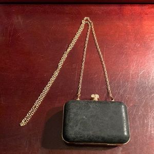 Skull shoulder wallet